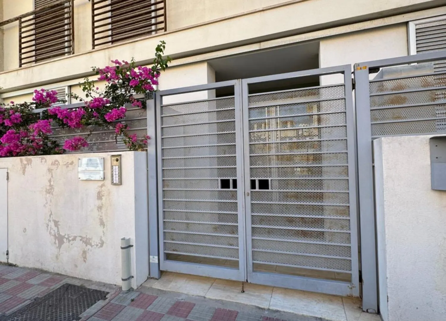 Modern Apartment Giovanni Square Iun Q6922 Cagliari