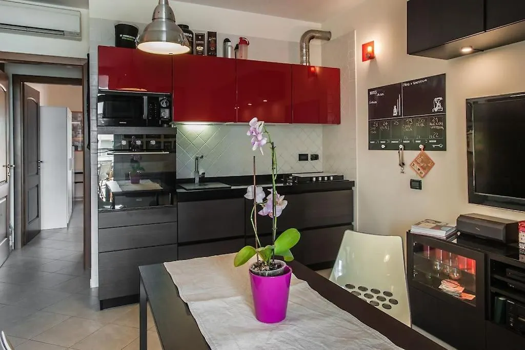 Modern Apartment Giovanni Square Iun Q6922 Cagliari