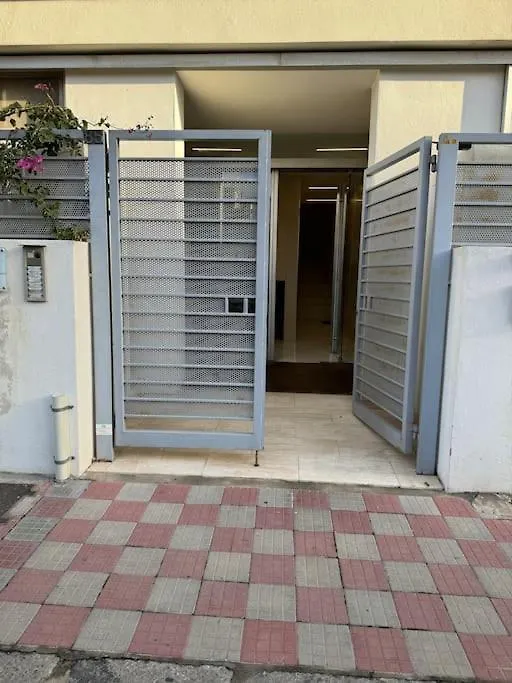 Modern Apartment Giovanni Square Iun Q6922 Cagliari