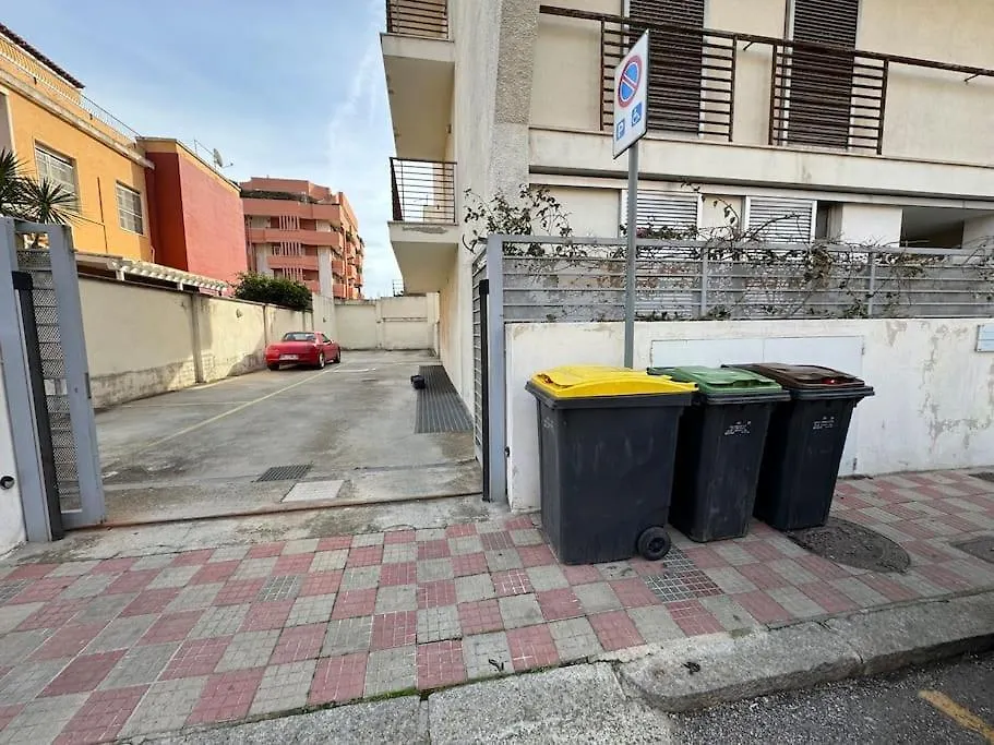 Modern Apartment Giovanni Square Iun Q6922 Cagliari
