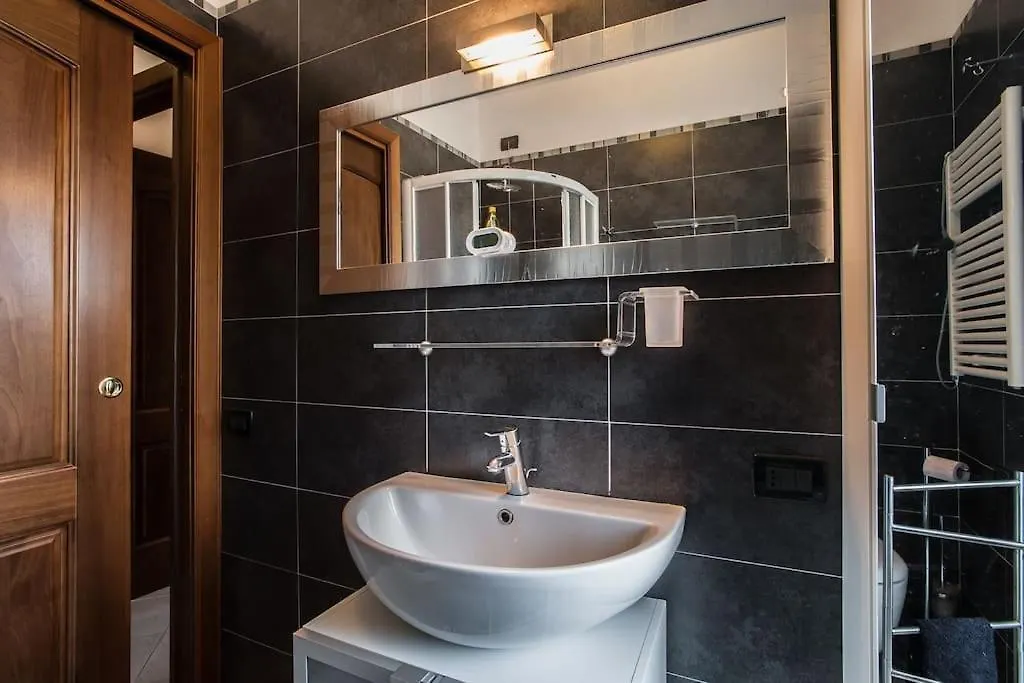 Modern Apartment Giovanni Square Iun Q6922 Cagliari Italie