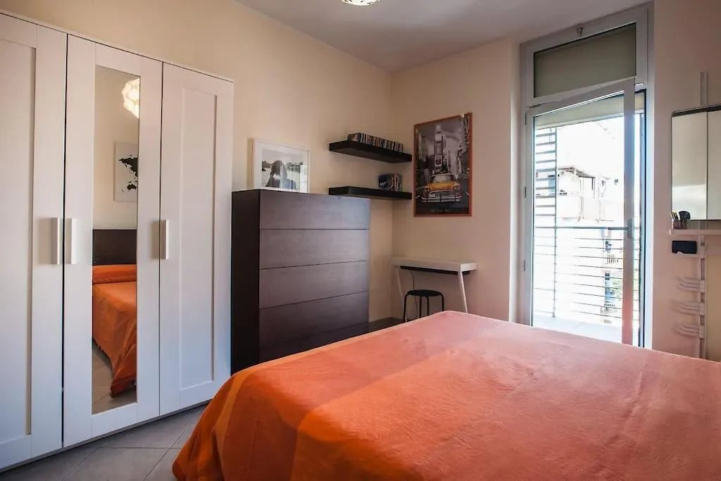 Modern Apartment Giovanni Square Iun Q6922 Cagliari