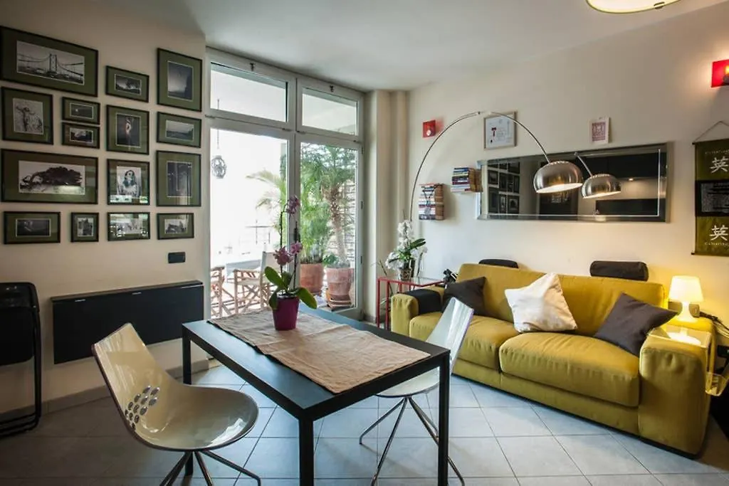 Modern Apartment Giovanni Square Iun Q6922 Cagliari
